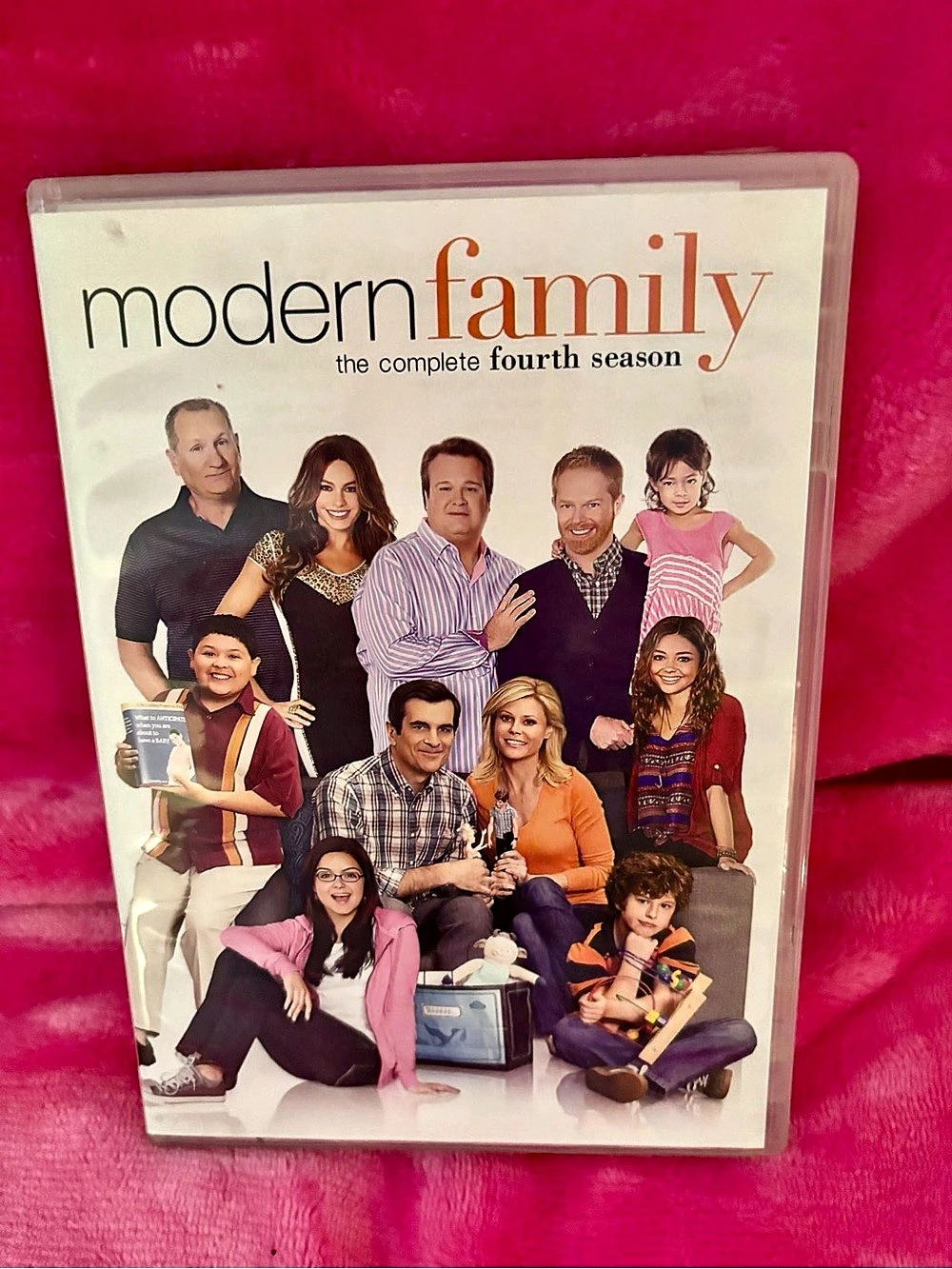 Fox Modern Family: The Complete Fourth Season 3-Disc DVD Set Like New